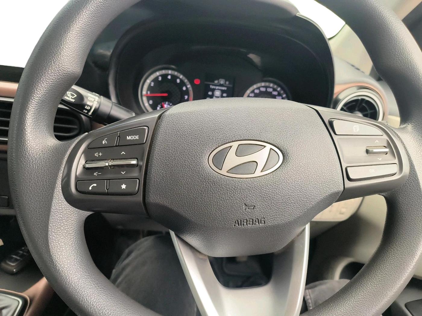 2023 Hyundai AURA SX 1.2 CNG, CNG, Manual, 50,048 km, interior