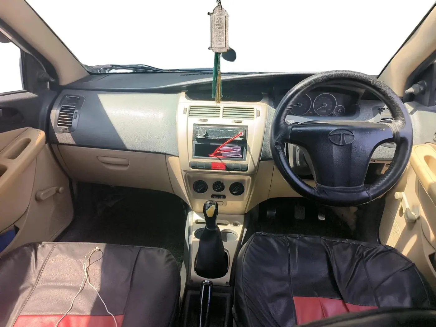 2014 Tata Indica Vista LS TDI, Diesel, Manual, 2,04,358 km, interior