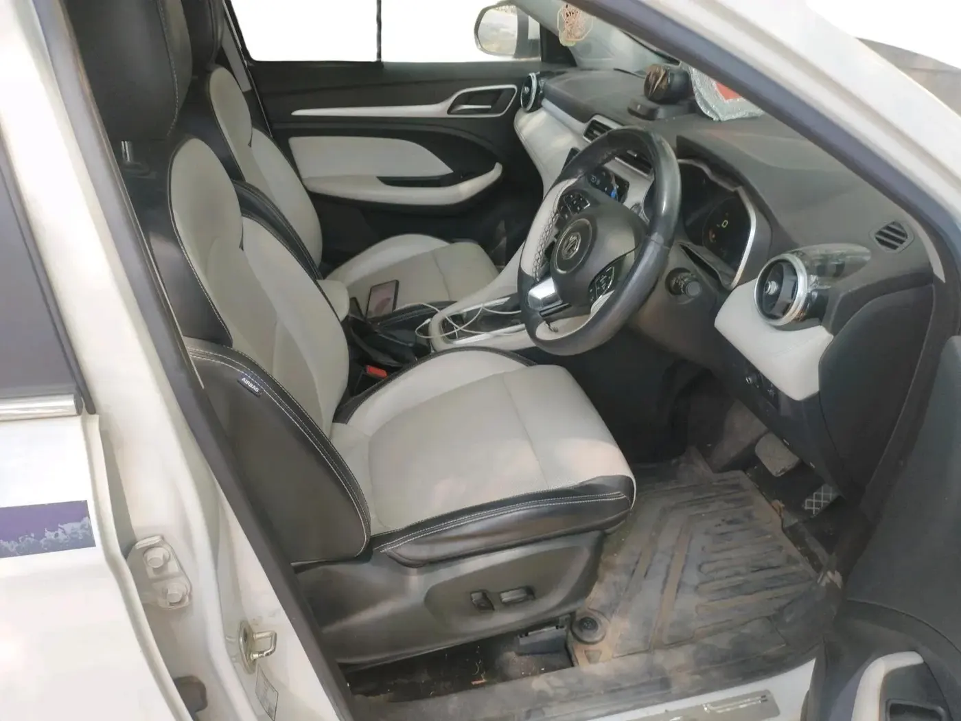 2022 MG ASTOR SHARP 1.5 CVT, Petrol, Automatic, 34,500 km, interior