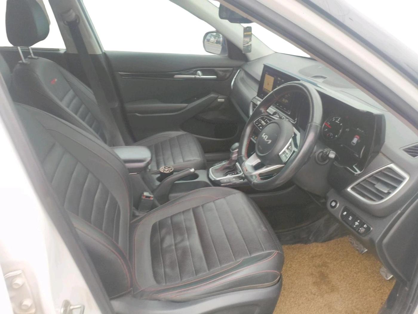 2021 KIA SELTOS GTX PLUS 1.5 DIESEL AT DUAL TONE, Diesel, Automatic, 1,17,336 km, interior