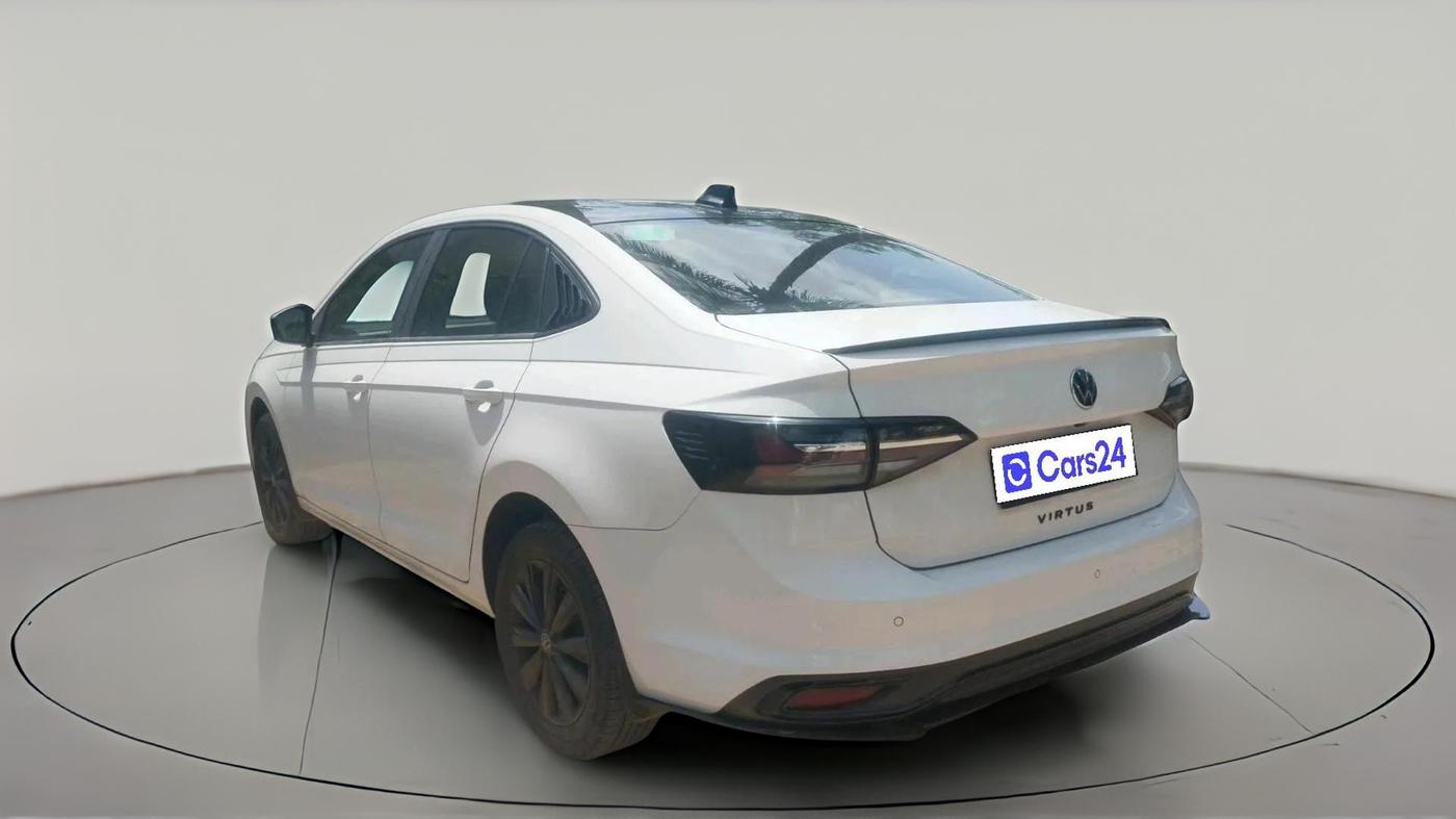 2025 Volkswagen VIRTUS HIGHLINE TSI 1.0 AT, Petrol, Automatic, 13,325 km, exterior