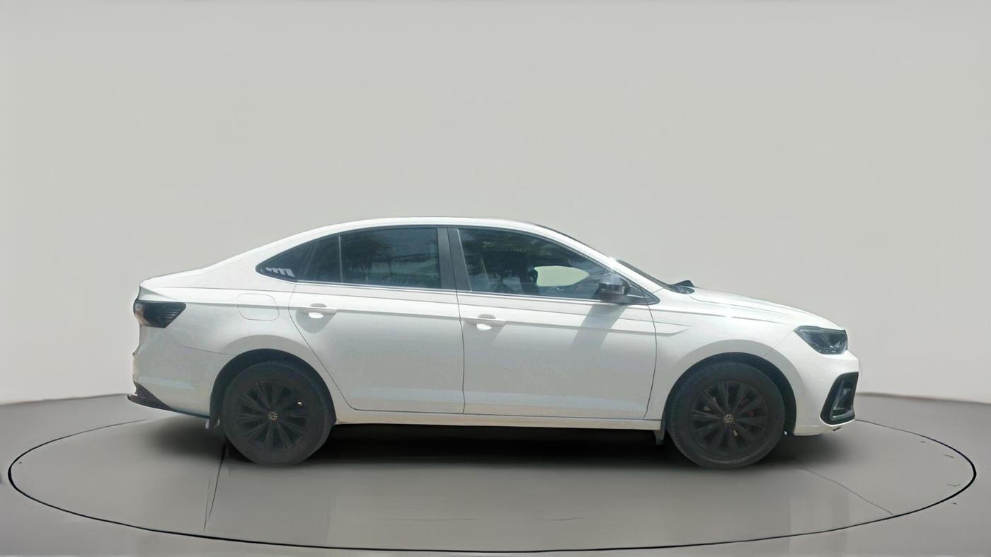 2025 Volkswagen VIRTUS HIGHLINE TSI 1.0 AT, Petrol, Automatic, 13,325 km, exterior