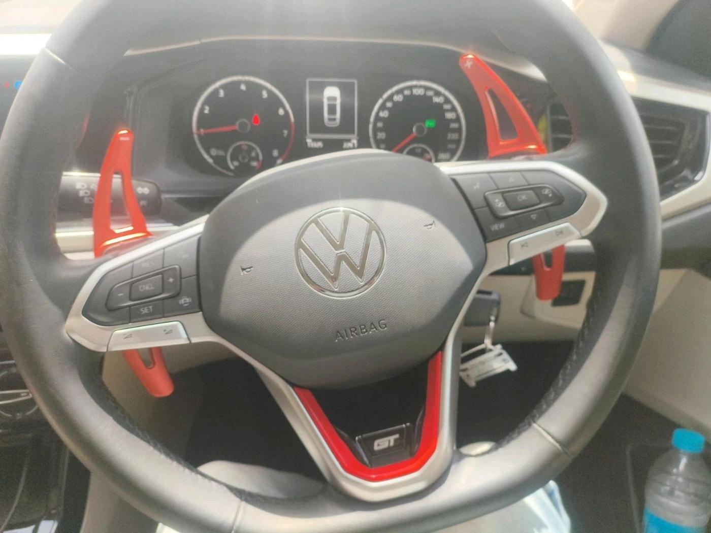 2025 Volkswagen VIRTUS HIGHLINE TSI 1.0 AT, Petrol, Automatic, 13,325 km, interior