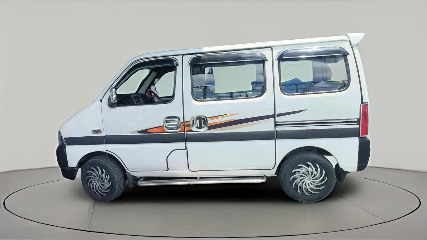 2017 Maruti Eeco 5 STR WITH A/C+HTR, CNG, Manual, 1,33,813 km, exterior