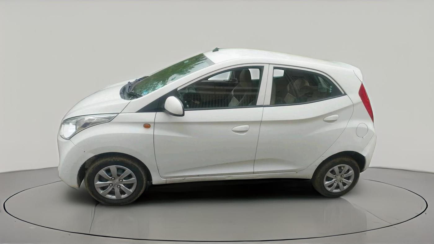 2013 Hyundai Eon SPORTZ, CNG, Manual, 2,03,649 km, exterior