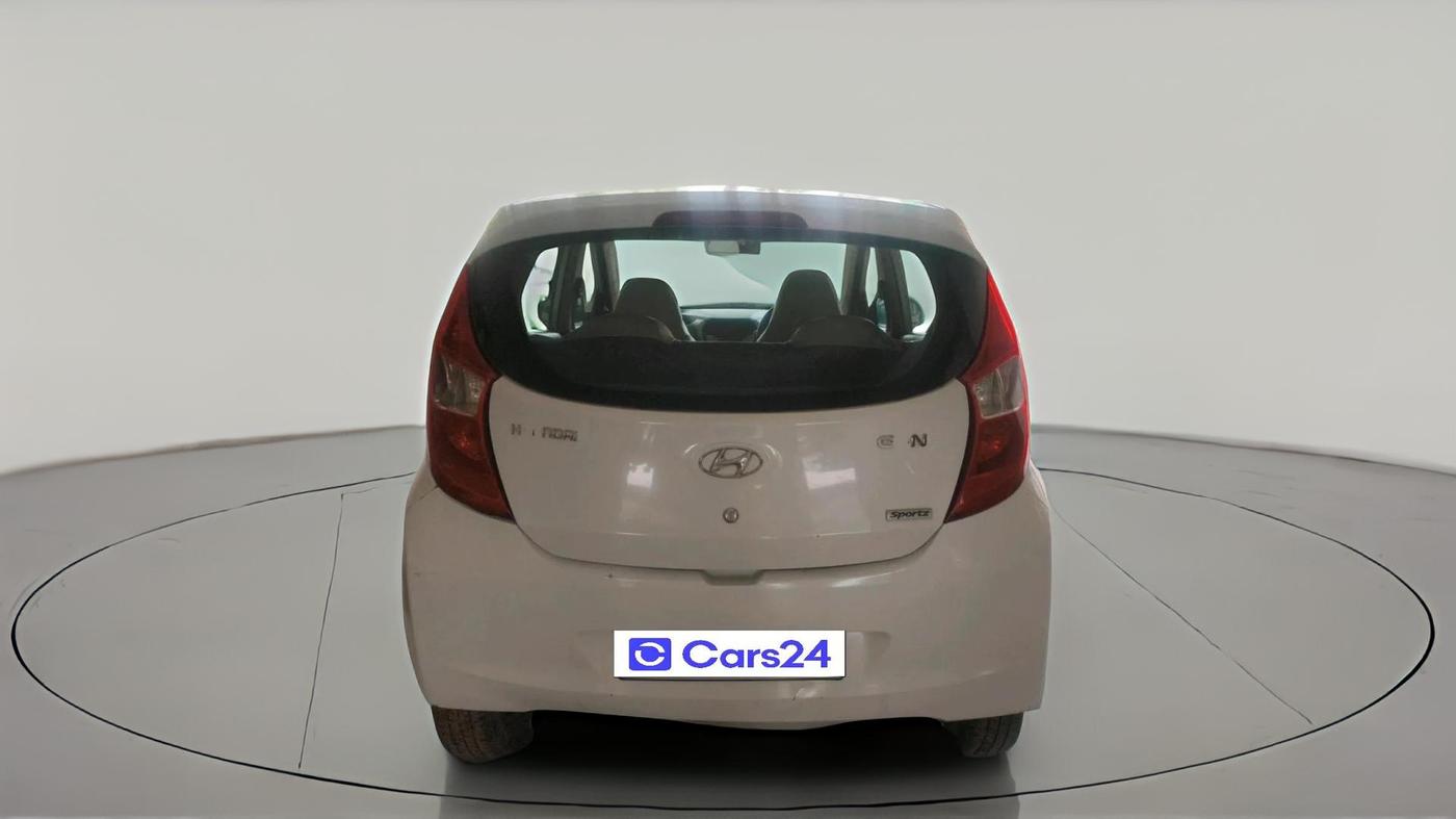 2013 Hyundai Eon SPORTZ, CNG, Manual, 2,03,649 km, exterior