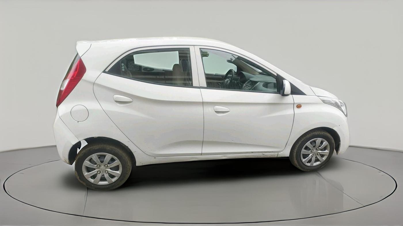 2013 Hyundai Eon SPORTZ, CNG, Manual, 2,03,649 km, exterior