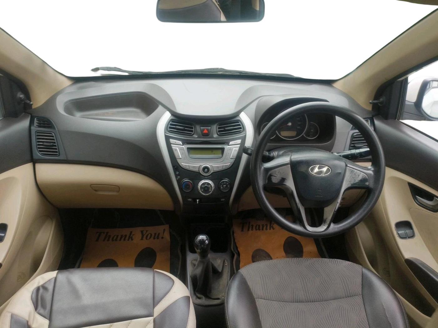 2013 Hyundai Eon SPORTZ, CNG, Manual, 2,03,649 km, interior