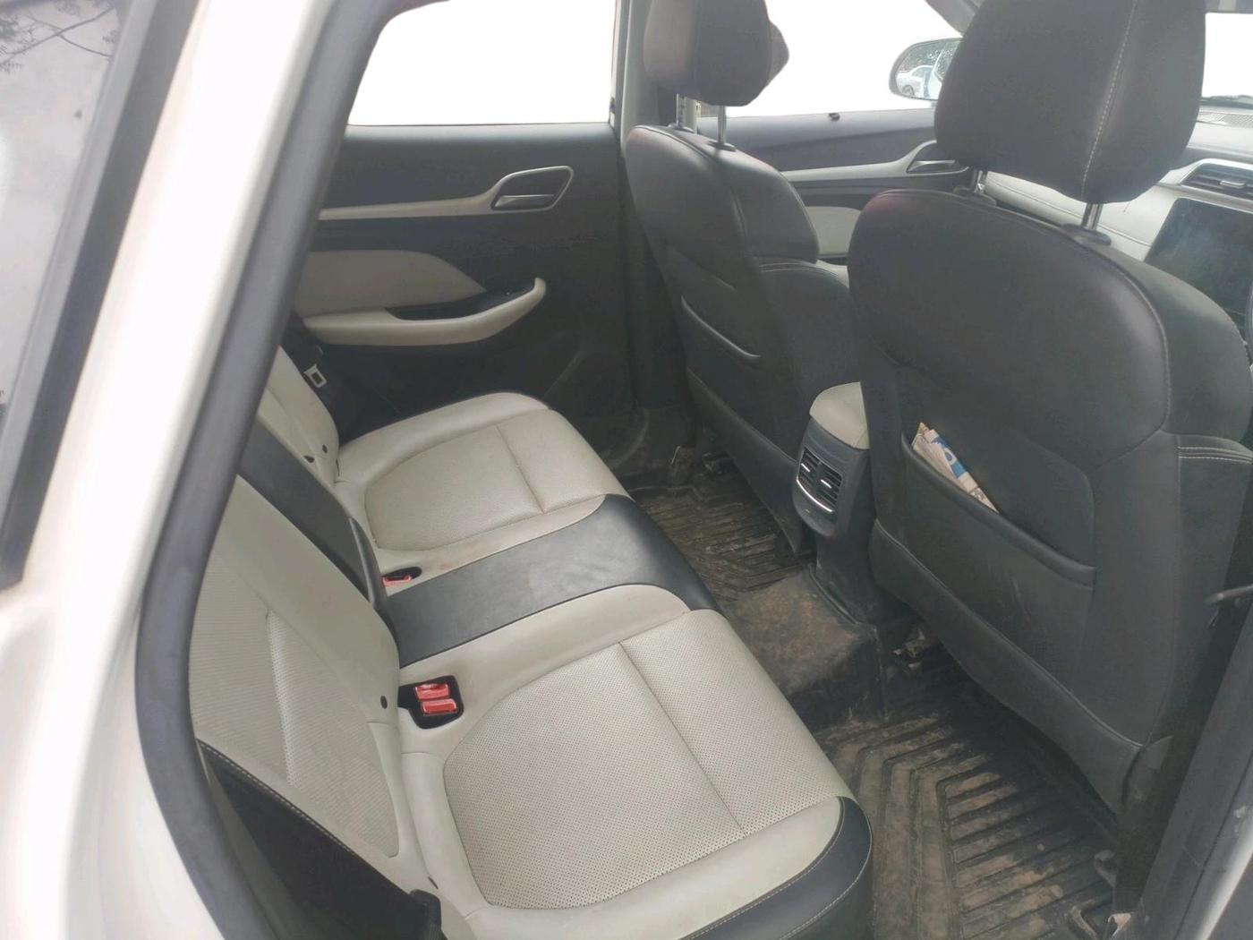 2022 MG ASTOR SHARP 1.5 CVT, Petrol, Automatic, 36,036 km, interior