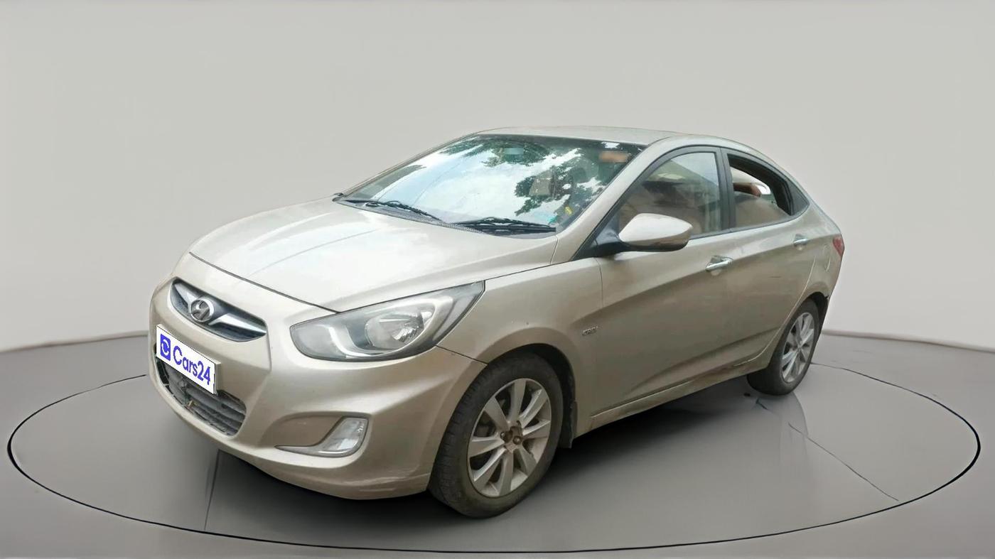 2013 Hyundai Verna FLUIDIC 1.6 CRDI SX, Diesel, Manual, 1,75,020 km, exterior