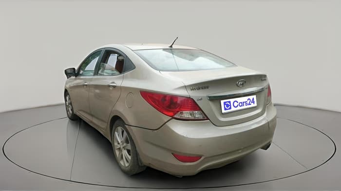 2013 Hyundai Verna FLUIDIC 1.6 CRDI SX, Diesel, Manual, 1,75,020 km, exterior