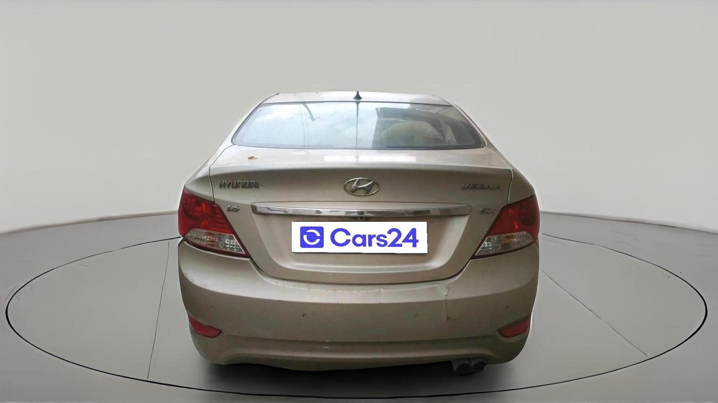 2013 Hyundai Verna FLUIDIC 1.6 CRDI SX, Diesel, Manual, 1,75,020 km, exterior