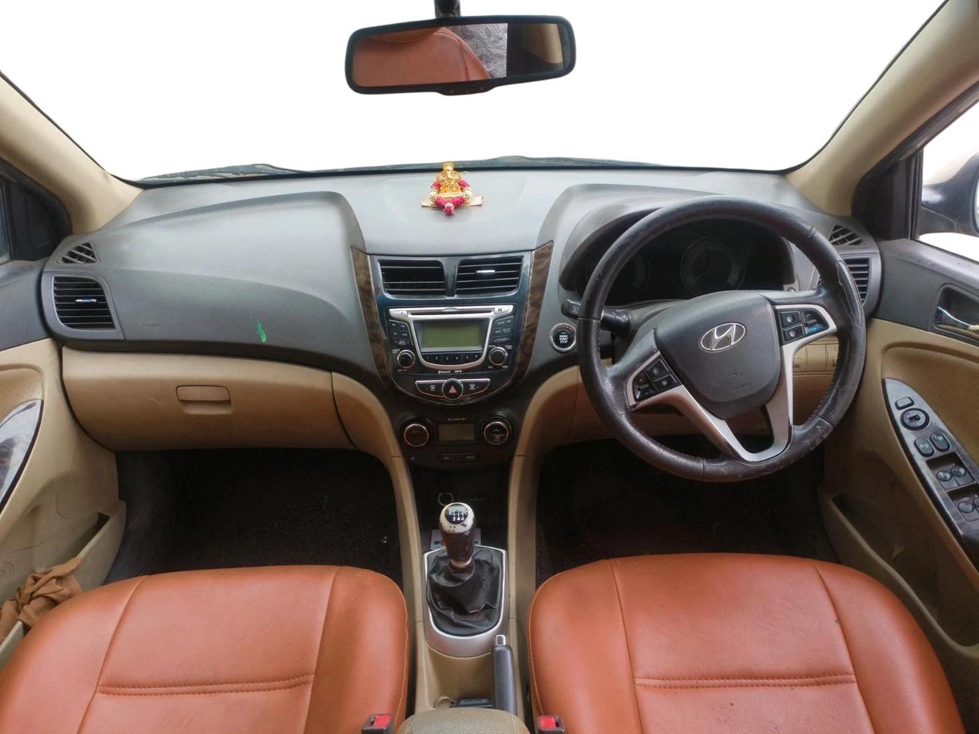 2013 Hyundai Verna FLUIDIC 1.6 CRDI SX, Diesel, Manual, 1,75,020 km, interior