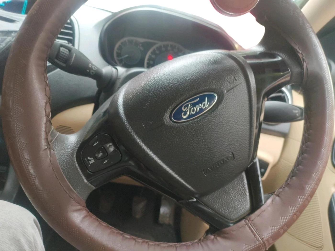 2016 Ford Figo Aspire TITANIUM1.5 DIESEL, Diesel, Manual, 1,40,609 km, interior