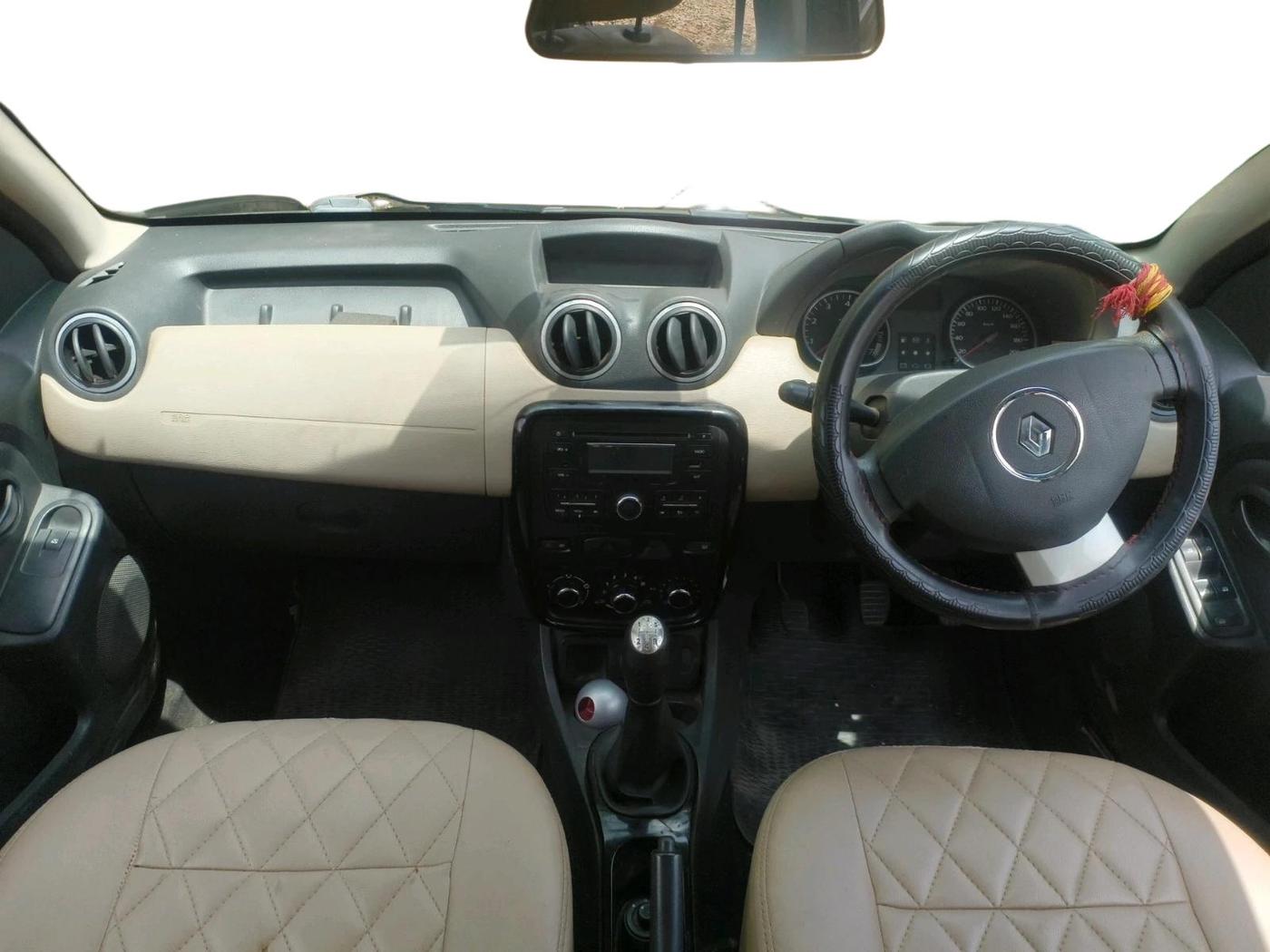 2014 Renault Duster RXL PETROL, Petrol, Manual, 92,326 km, interior