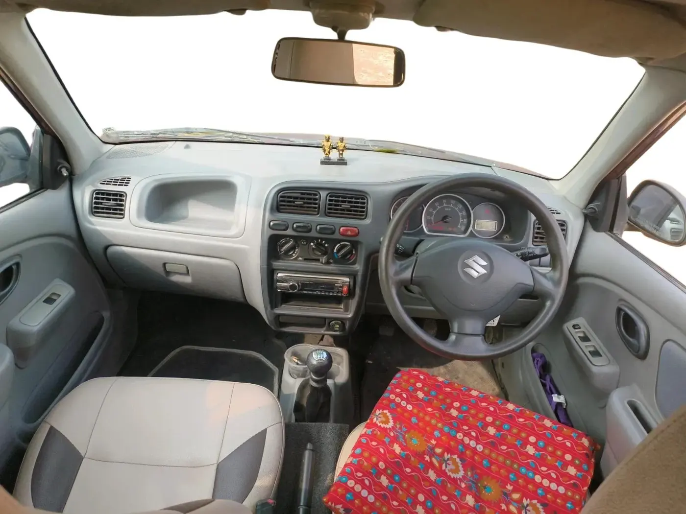 2011 Maruti Alto K10 VXI, Petrol, Manual, 1,27,927 km, interior