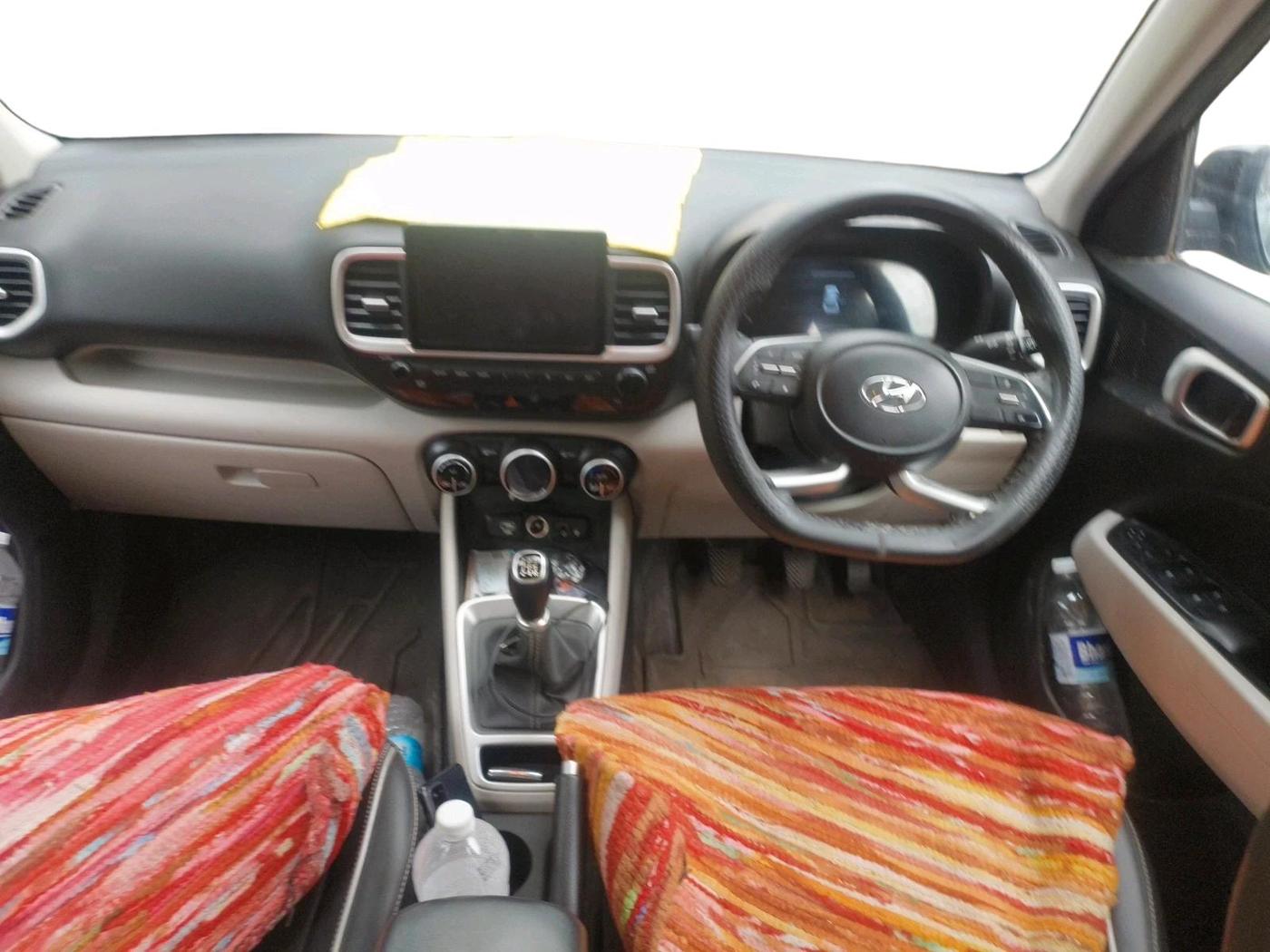 2024 Hyundai VENUE SX 1.2 PETROL, Petrol, Manual, 50,279 km, interior