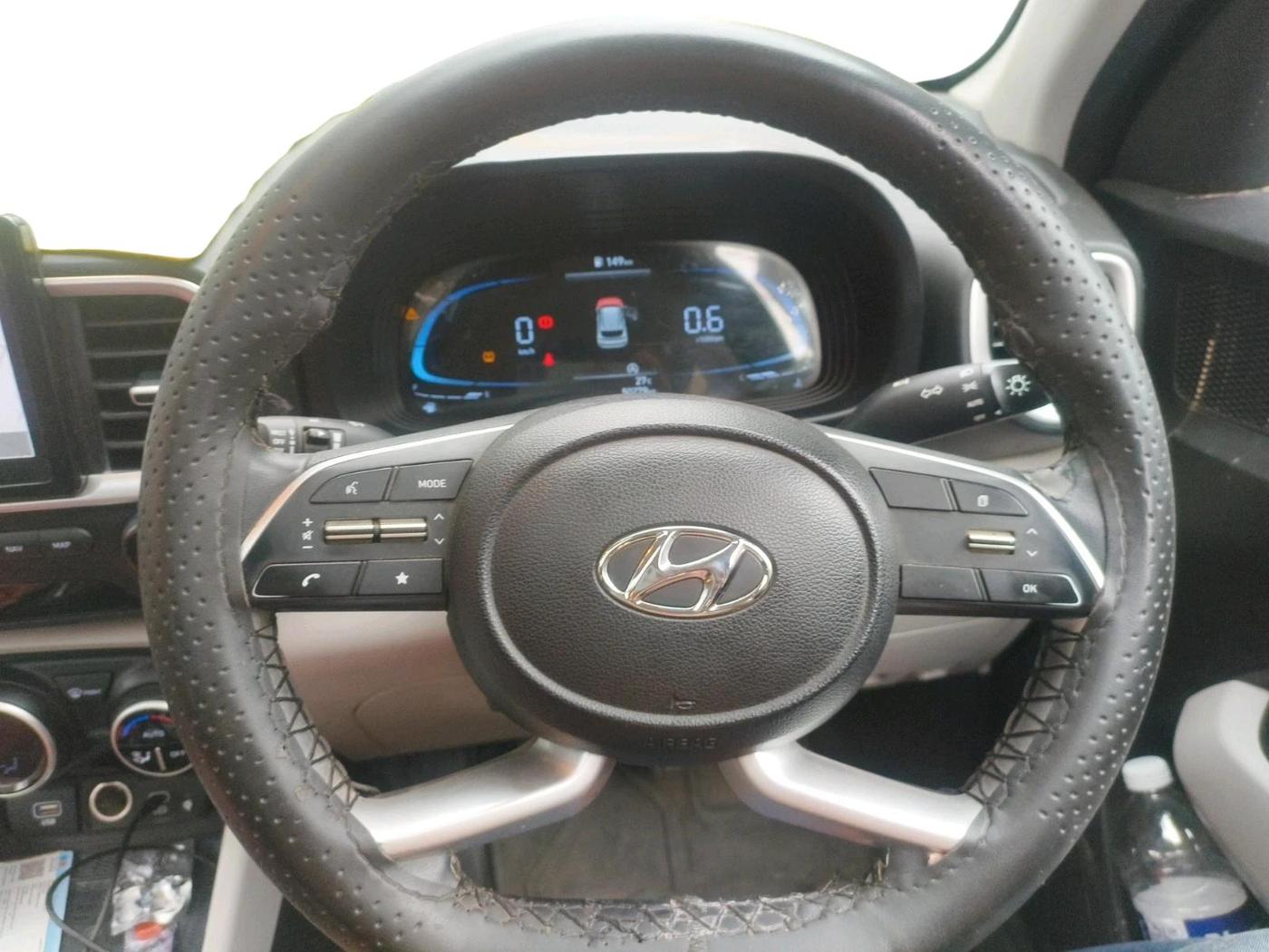 2024 Hyundai VENUE SX 1.2 PETROL, Petrol, Manual, 50,279 km, interior