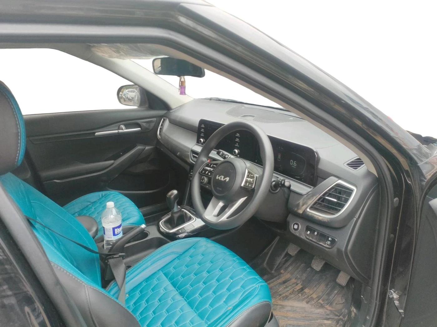2025 KIA SELTOS HTK (O), Petrol, Manual, 15,510 km, interior
