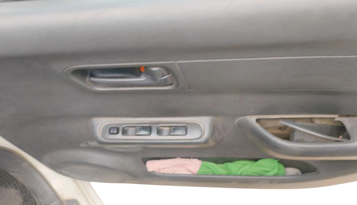 2011 Maruti Swift LDI, Diesel, Manual, 2,93,741 km, interior