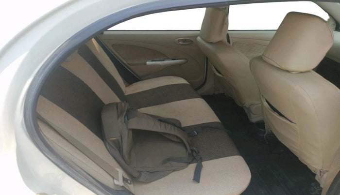 2018 Toyota Etios Liva V, CNG, Manual, 91,327 km, interior