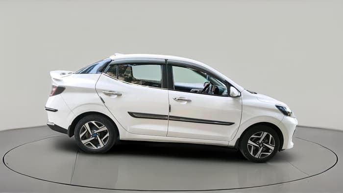2023 Hyundai AURA SX 1.2 CNG, CNG, Manual, 1,00,971 km, exterior