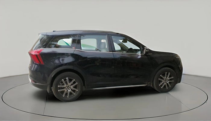 2024 Mahindra XUV700 AX 7 Luxury Pack D AT 6 STR, Diesel, Automatic, 19,516 km, exterior