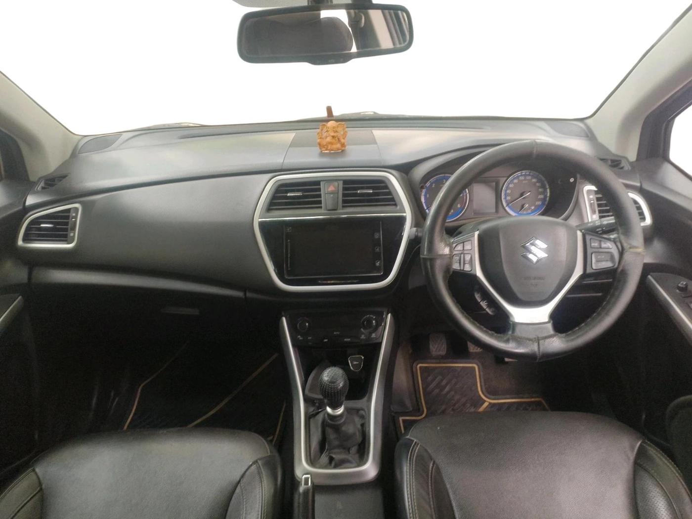 2016 Maruti S Cross ALPHA 1.6, Diesel, Manual, 94,464 km, interior