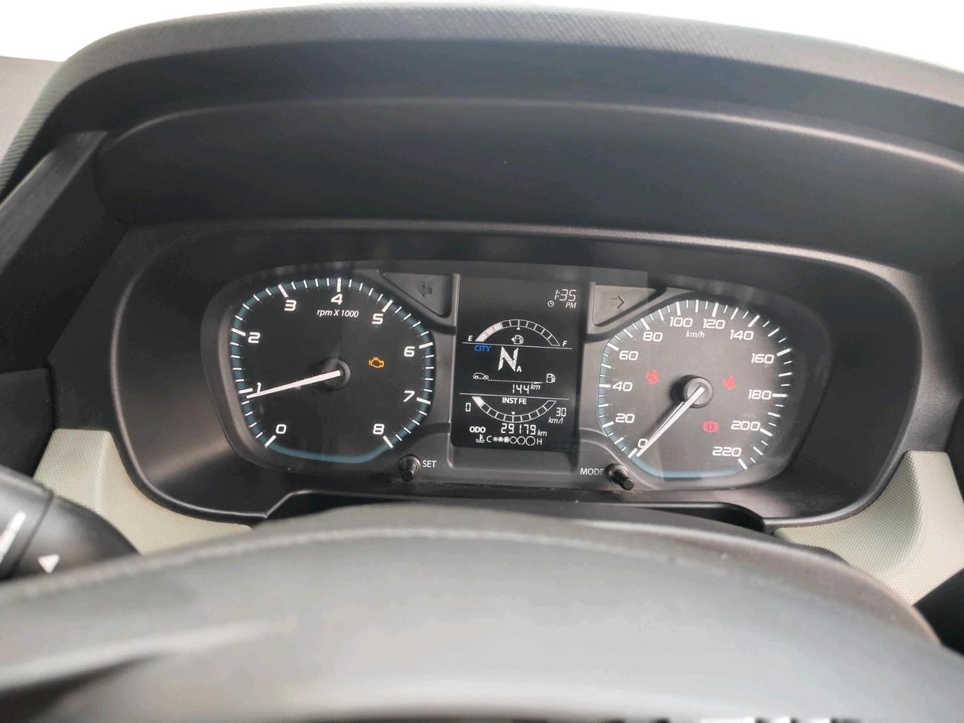 2022 Tata PUNCH ADVENTURE AMT, Petrol, Automatic, 29,179 km, interior