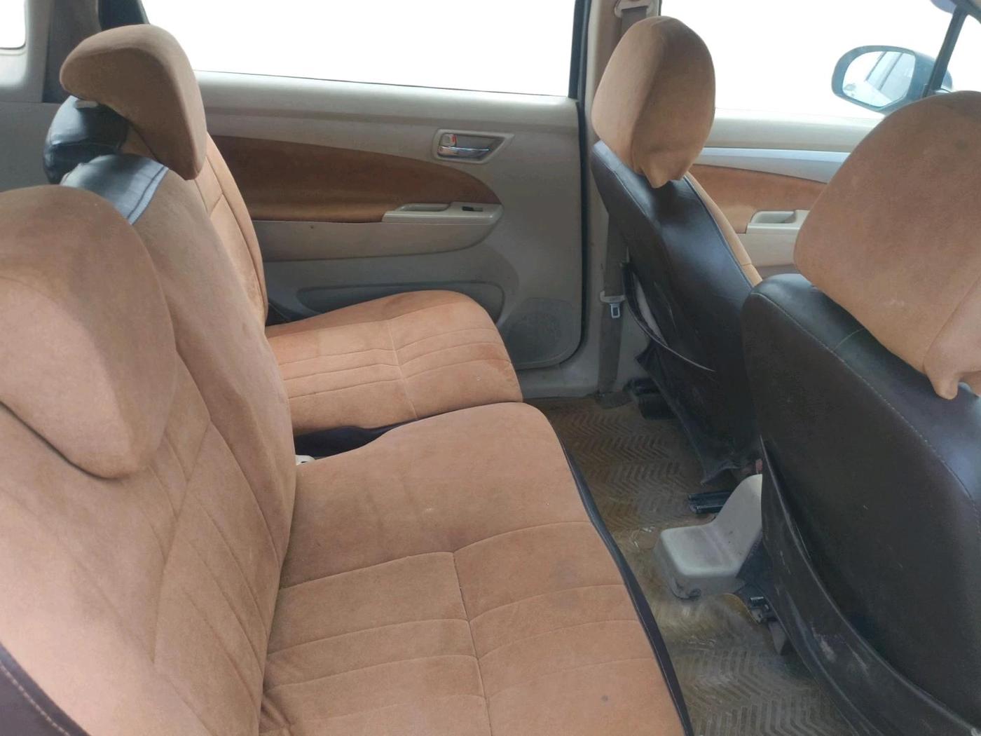 2012 Maruti Ertiga VDI, Diesel, Manual, 2,64,136 km, interior