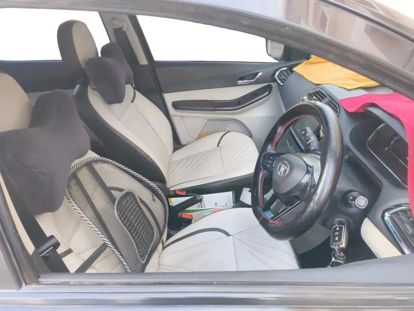 2022 Tata Tiago XZ PLUS CNG, CNG, Manual, 1,47,983 km, interior