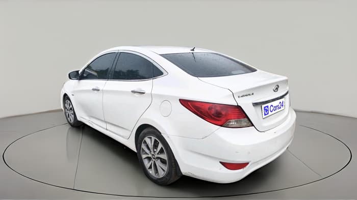 2014 Hyundai Verna FLUIDIC 1.6 CRDI SX AT, Diesel, Automatic, 1,39,625 km, exterior