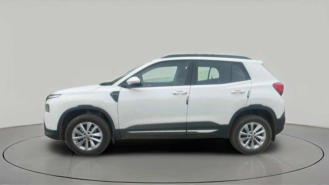 2025 Skoda Kylaq Signature Plus AT, Petrol, Automatic, 15,128 km, exterior