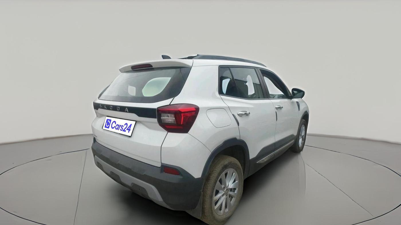 2025 Skoda Kylaq Signature Plus AT, Petrol, Automatic, 15,128 km, exterior