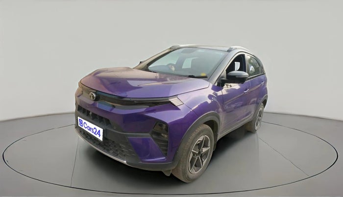 2024 Tata NEXON FEARLESS PURPLE + SUNROOF AMT DUAL TONE 1.5 DIESEL, Diesel, Automatic, 33,748 km, exterior