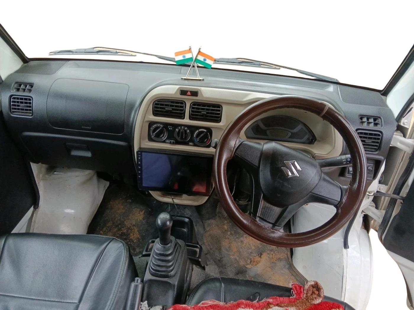 2023 Maruti Eeco 5 STR AC CNG, CNG, Manual, 1,02,503 km, interior