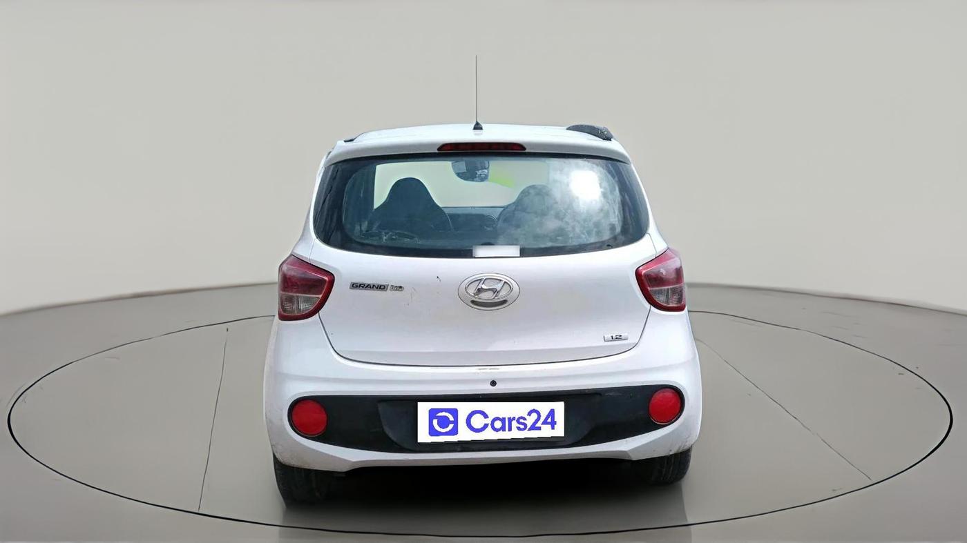 2017 Hyundai Grand i10 MAGNA 1.2 KAPPA VTVT, Petrol, Manual, 1,84,915 km, exterior