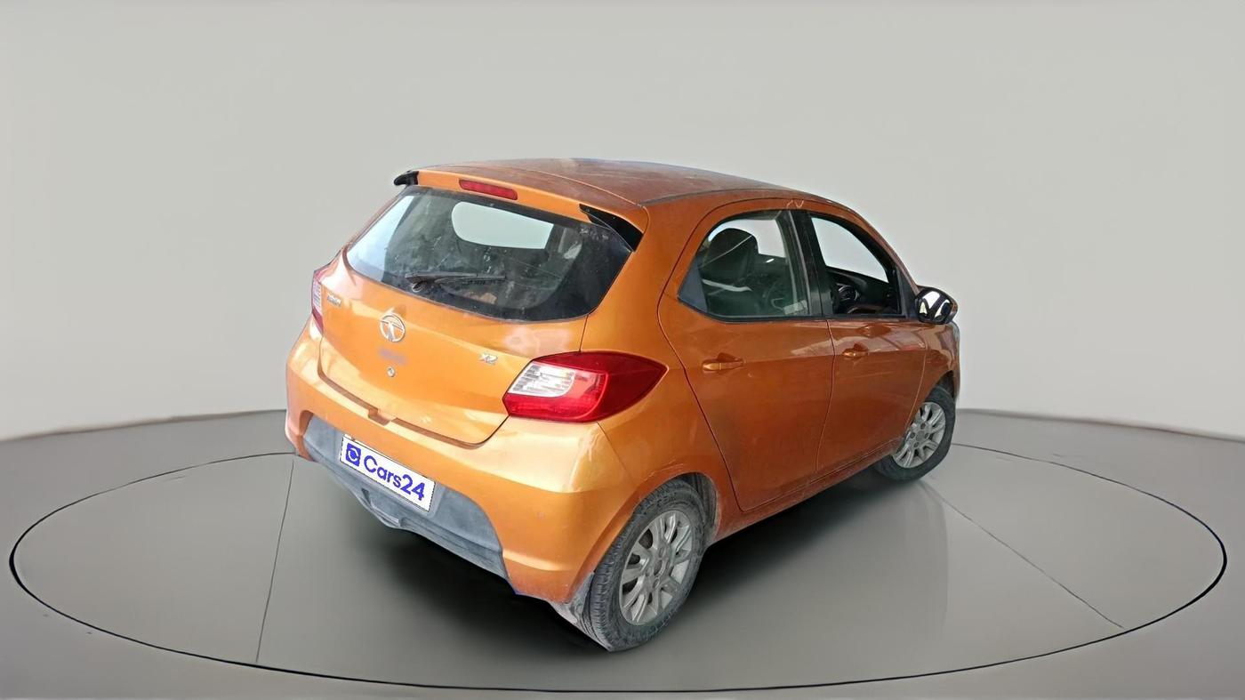 2016 Tata Tiago XZ PETROL, CNG, Manual, 1,02,681 km, exterior