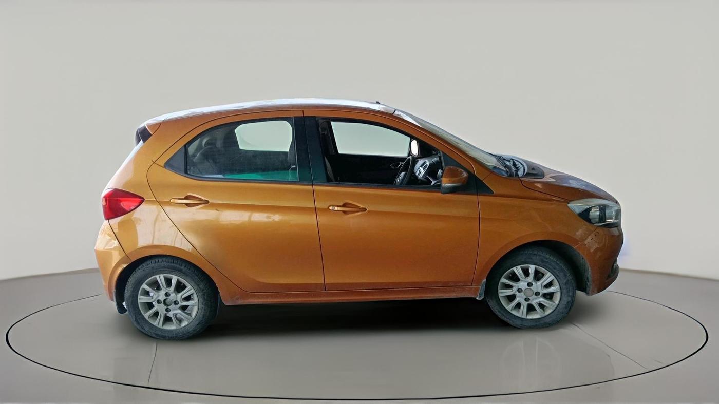 2016 Tata Tiago XZ PETROL, CNG, Manual, 1,02,681 km, exterior