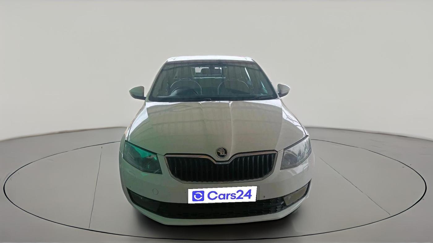 2015 Skoda Octavia ELEGANCE 1.8 TSI AT, CNG, Automatic, 1,23,003 km, exterior