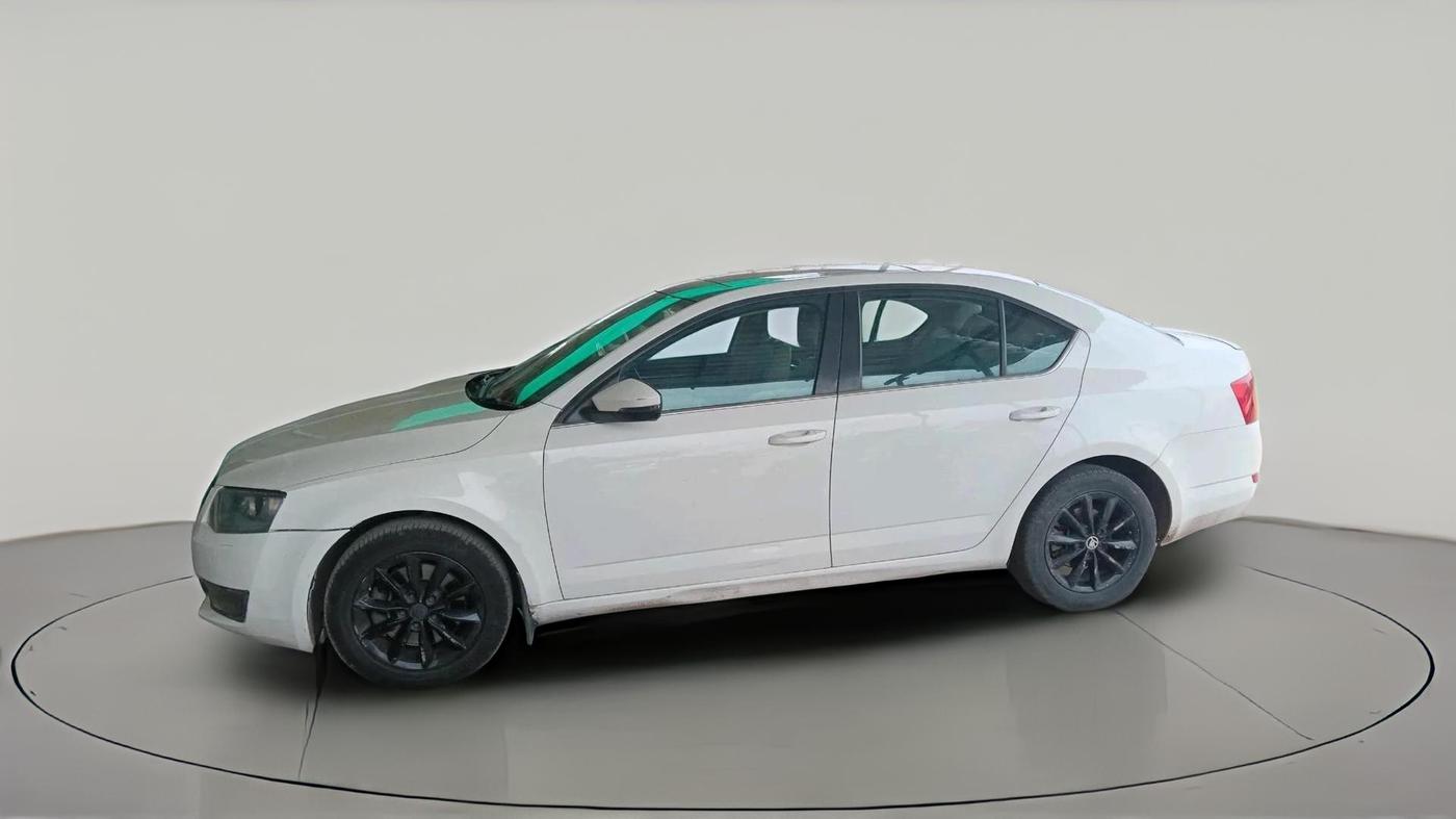 2015 Skoda Octavia ELEGANCE 1.8 TSI AT, CNG, Automatic, 1,23,003 km, exterior