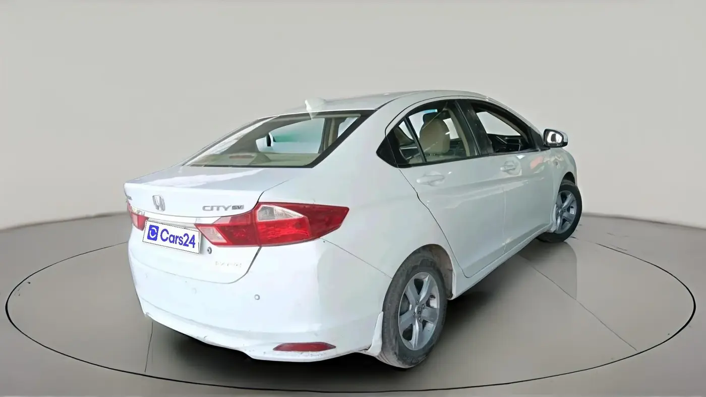 2015 Honda City 1.5L I-VTEC SV CVT, CNG, Automatic, 1,28,833 km, exterior