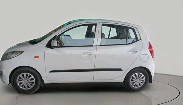 2016 Hyundai i10 SPORTZ 1.1, CNG, Manual, 73,950 km, exterior