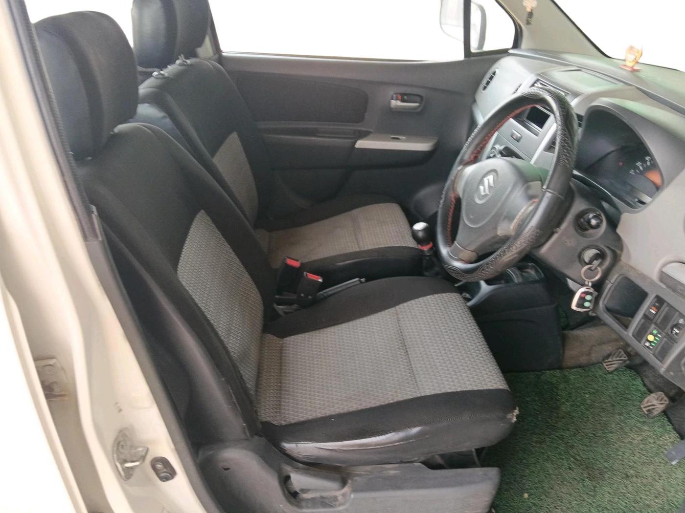 2012 Maruti Wagon R 1.0 LXI CNG, CNG, Manual, 76,346 km, interior