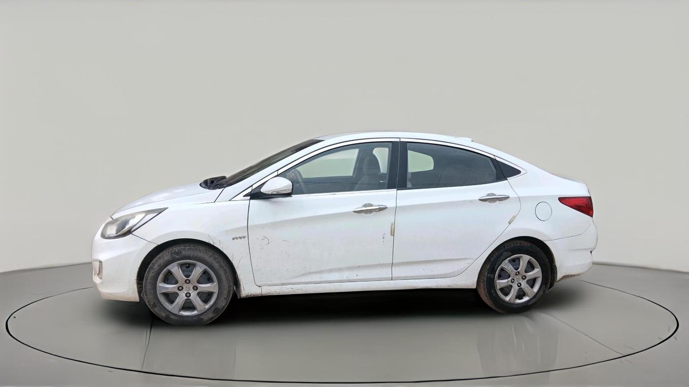 2013 Hyundai Verna FLUIDIC 1.6 VTVT EX, CNG, Manual, 1,10,237 km, exterior