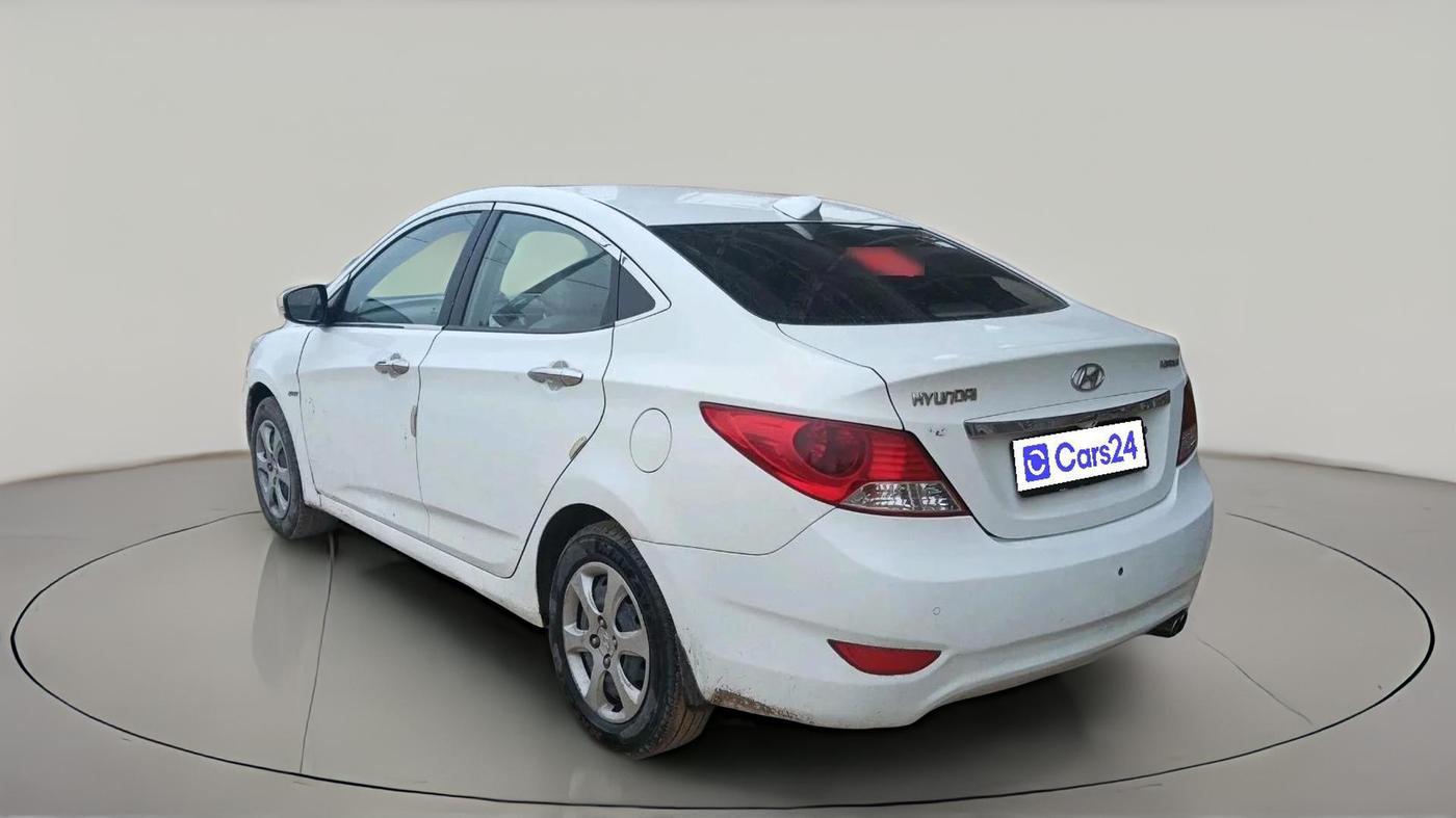 2013 Hyundai Verna FLUIDIC 1.6 VTVT EX, CNG, Manual, 1,10,237 km, exterior