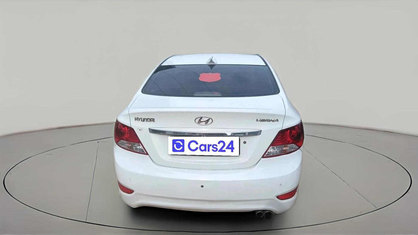 2013 Hyundai Verna FLUIDIC 1.6 VTVT EX, CNG, Manual, 1,10,237 km, exterior
