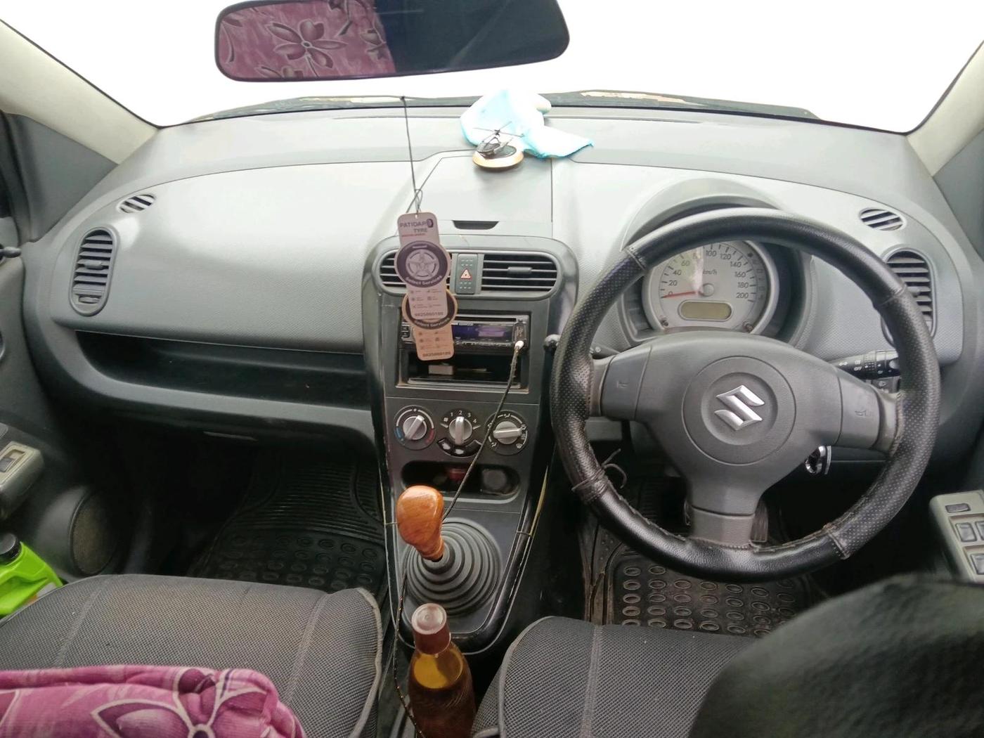 2011 Maruti Ritz LXI, CNG, Manual, 1,50,341 km, interior