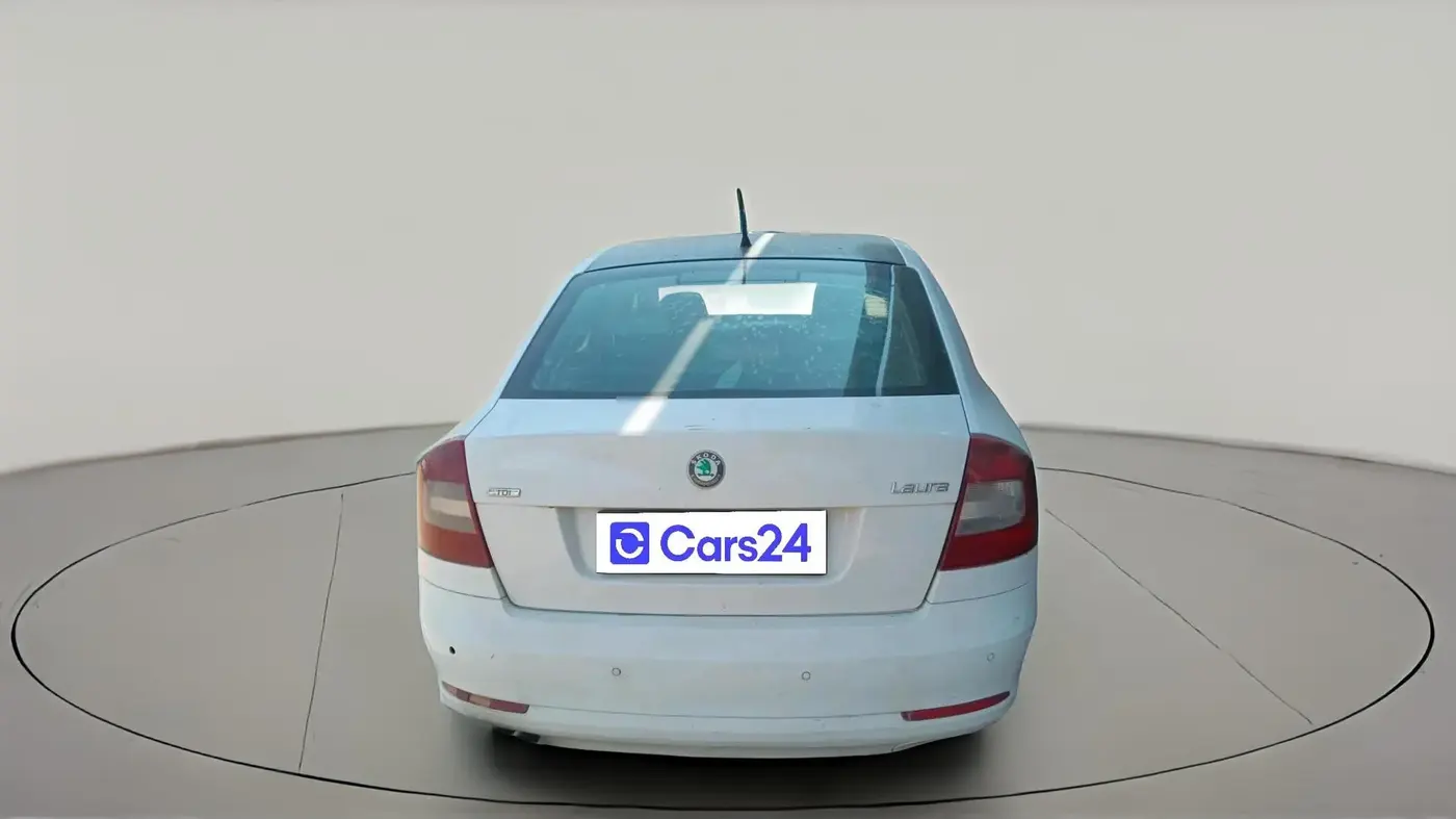 2012 Skoda Laura ELEGANCE 2.0 TDI CR AT, Diesel, Automatic, 1,08,091 km, exterior