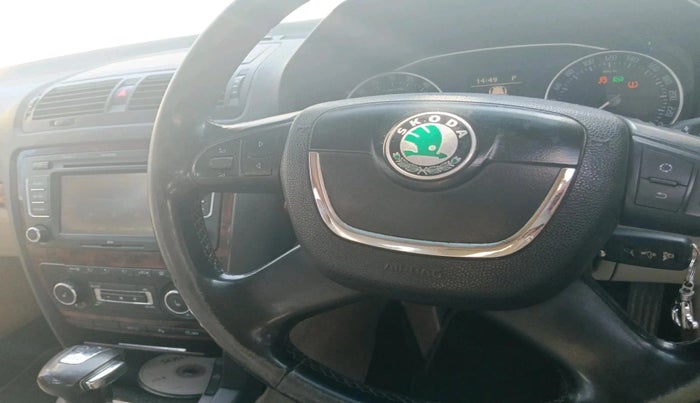 2012 Skoda Laura ELEGANCE 2.0 TDI CR AT, Diesel, Automatic, 1,08,091 km, interior